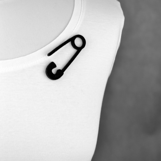 FeltSafetyPin felt label