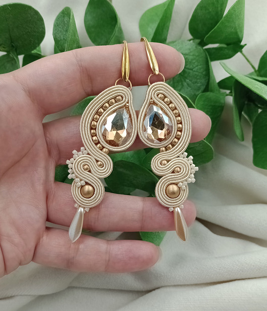kolczyki soutache Długie kolczyki sutasz na wesele, beżowe złote kolczyki