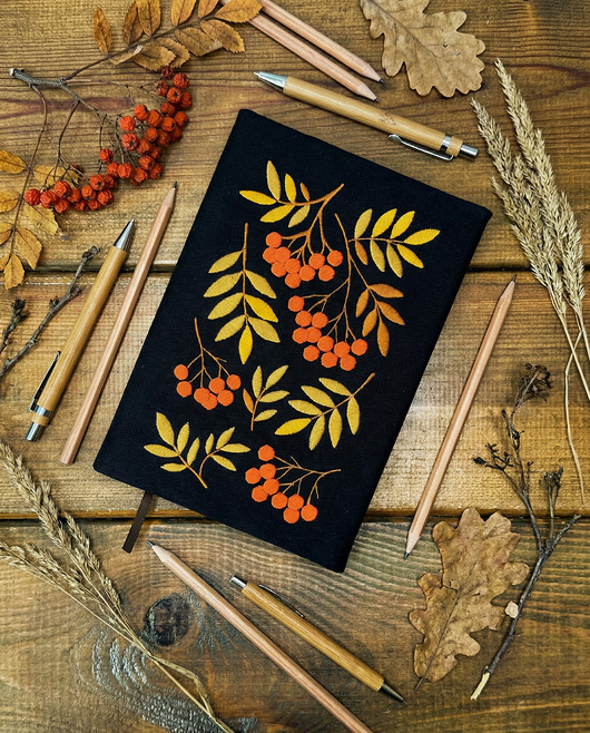 notatniki i albumy Haftowany notes - jarzębina