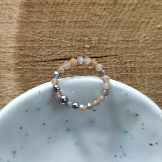 pierścionki elastyczne Pierścionek z kamieniem słonecznym