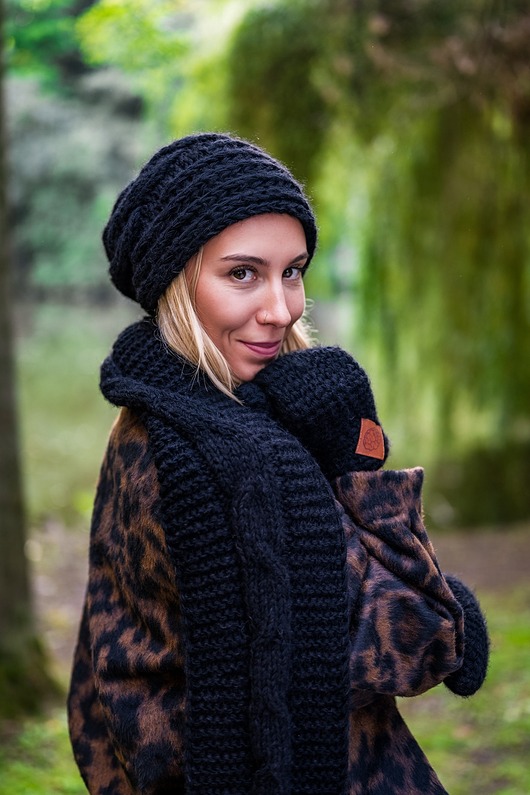 szale damskie Szal MERINO Czarny szalik