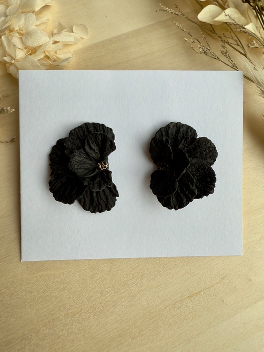 kolczyki z masy plastycznej Kolczyki Black Petals