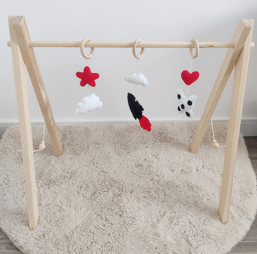 niemowlak - inne Zestaw Baby Gym Stojak Edukacyjny+ kontrastowe zawieszki
