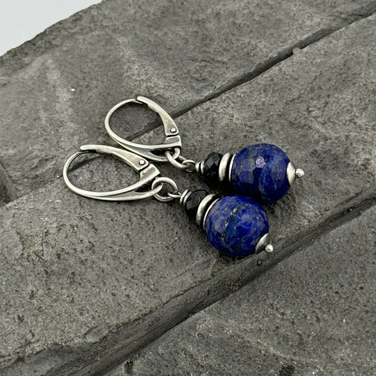 kolczyki z kamieniami Kolczyki Lapis lazuli i szafir