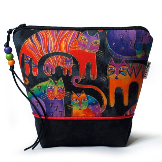 kosmetyczka - złocone koty Laurel Burch - czarna MOONAXA
