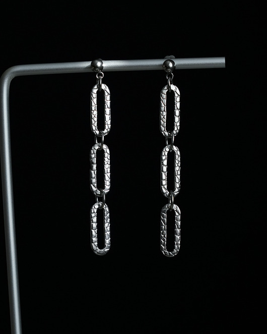 kolczyki srebrne Długie nowoczesne kolczyki ze stali