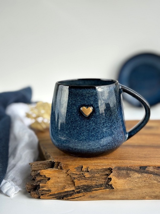 kubki Filiżanka beczułka ręcznie robiona z sercem 320 ml - Granatowa