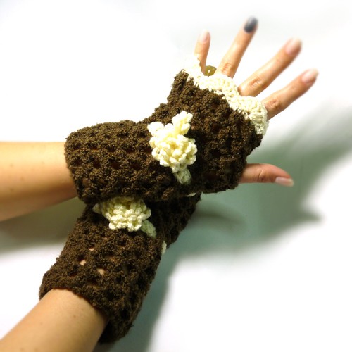 Brown & Cream Radecka art
