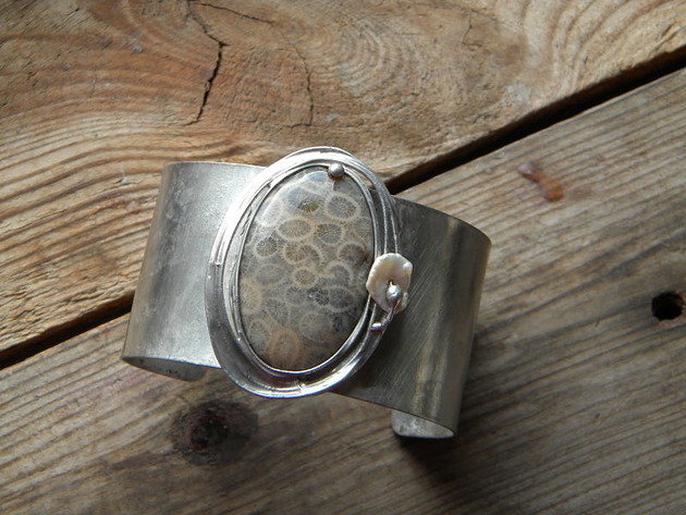bransoletki wire wrapping Koral fossil    - BRANSOLETA MANKIET - CUFF