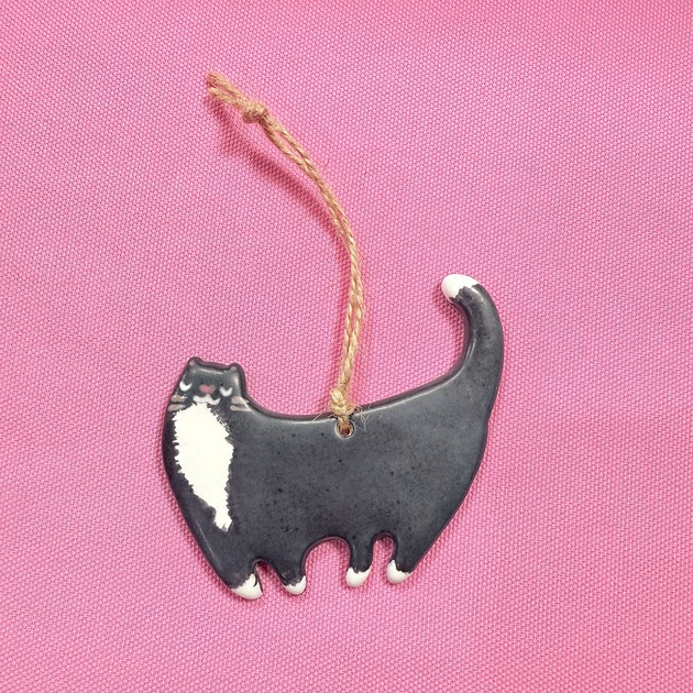 ozdoby choinkowe Ceramiczna zawieszka na choinkę Kotek bombka