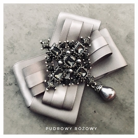 broszki Brosza  z Ogromną ozdobą Glamour! Szara perła