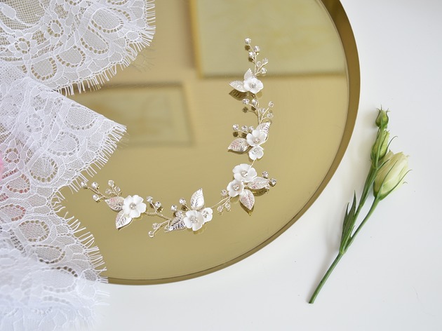Długa  gałązka z kwiatami i cyrkoniami Anelis Atelier
