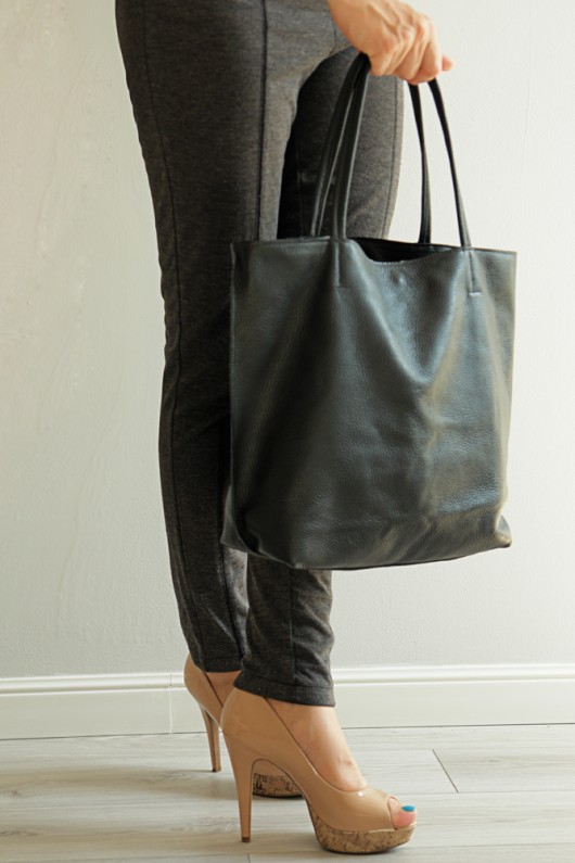 Black shopper 2 Pansy