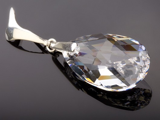 kryształ Swarovski Pear Drop Crystal Eksclusive mellody