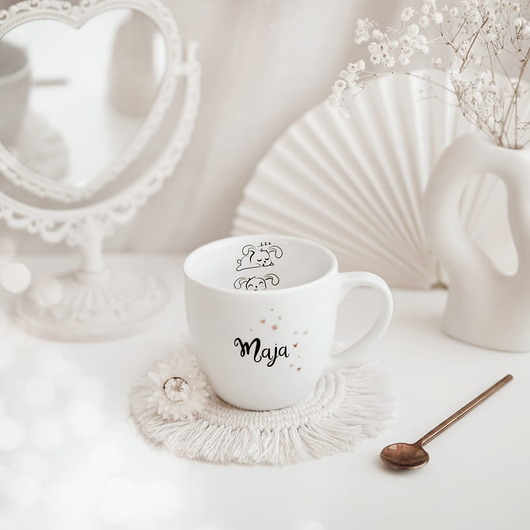 kubki Kubek z personalizacją 300 ml - motyw trzech małych króliczkami