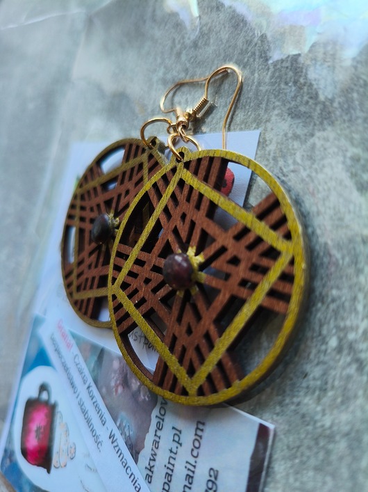 kolczyki z kamieniami Biżuteria Energetyczna Kolczyki Granat Czakra Korzenia Symbol Kamień