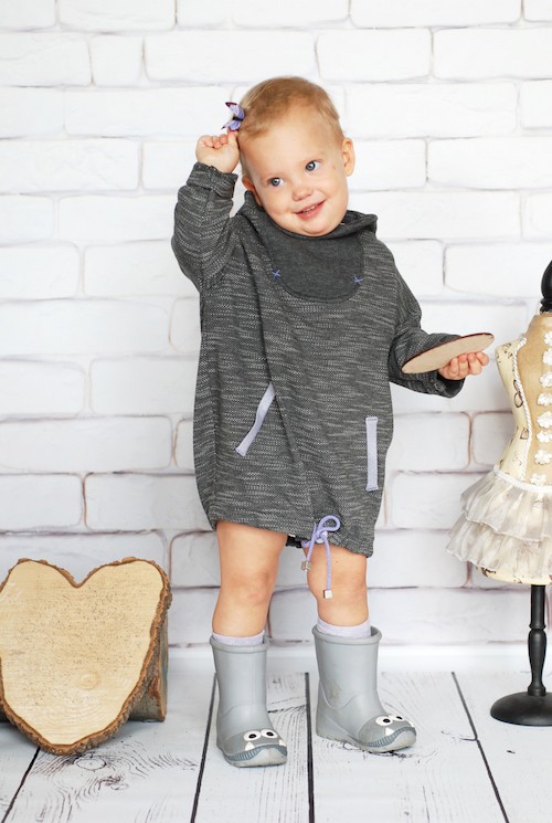 Szara oversizeowa sukienka z golfem KOKILOK Kids KOKI lok