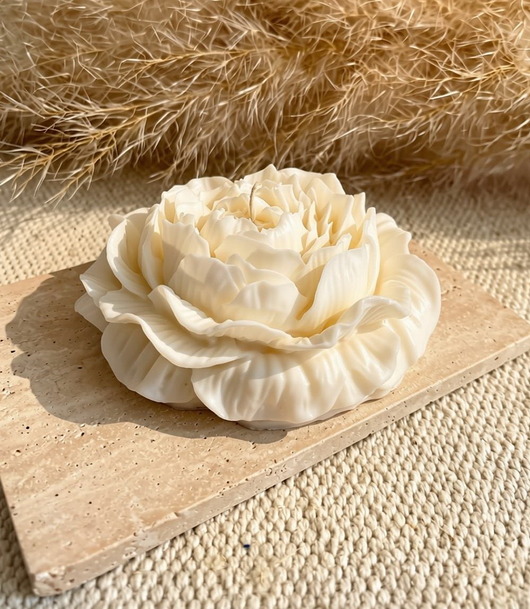 świeczniki i świece Świeca sojowa ekologiczna dekoracyjna "Peony Queen" 100x40mm biała (duża)