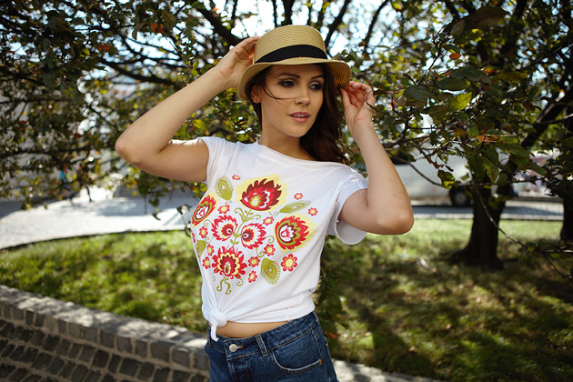 t-shirt damskie Kurpiowska White odCZAPY