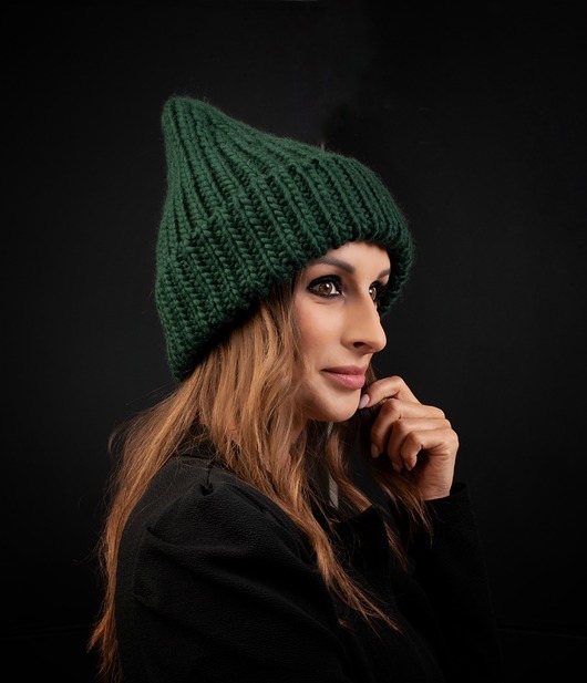 czapki damskie Beanie  z wełny peruwiańskiej butelkowa zieleń