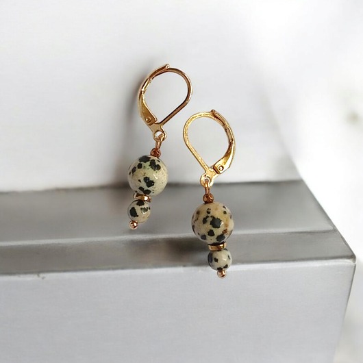 kolczyki z kamieniami Jaspis dalmatyński : kolczyki krótkie