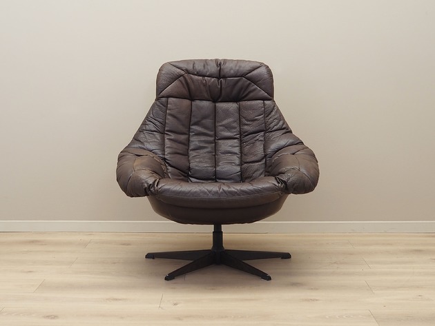 fotele Fotel obrotowy skórzany, duński design, lata 60, H.W. Klein, Bramin