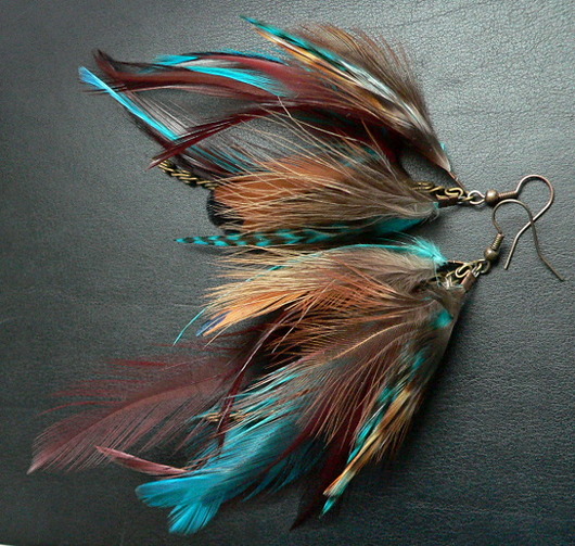 kolczyki z piórami Kolczyki z piórami rącza łania