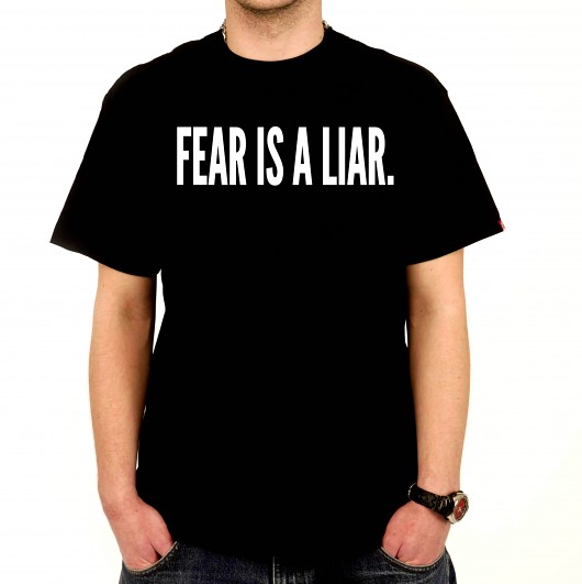 Fear is a liar! Koszulka męska RECYWEAR