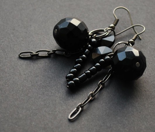 Back to black - kolczyki Buy or Die