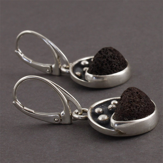 wisiory Z lawą - kolczyki