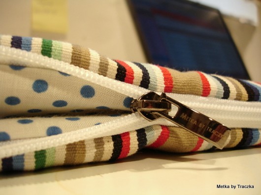 etui na laptop - Polka Dot Blue metka by traczka