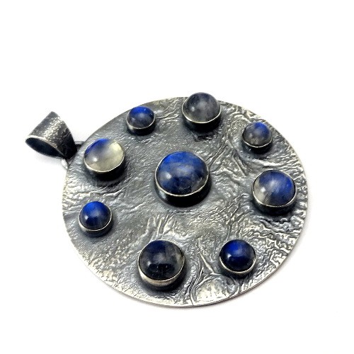 księżycowy amulet Pracownia Neores