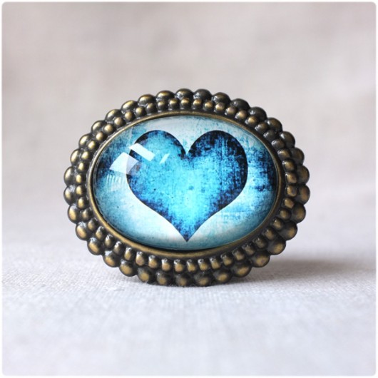 broszka z sercem soft blue kameLeonia