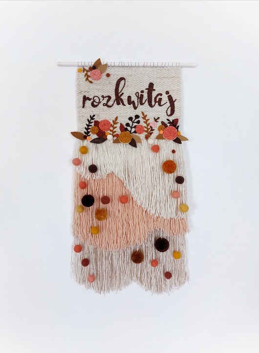 makramy Makatka "rozkwitaj".