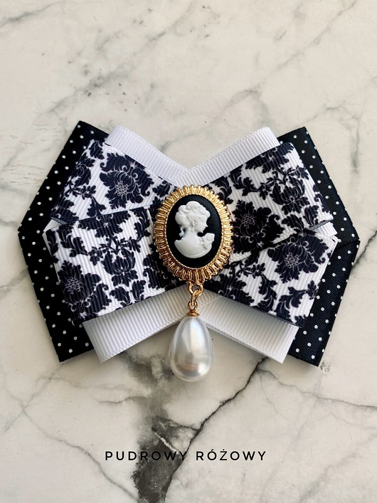 broszki Brosza Kamea Styl Glamour Dama Kameliowa z perłą