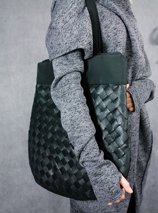 Gosia Plecie Black ART INDYWIDUALITY
