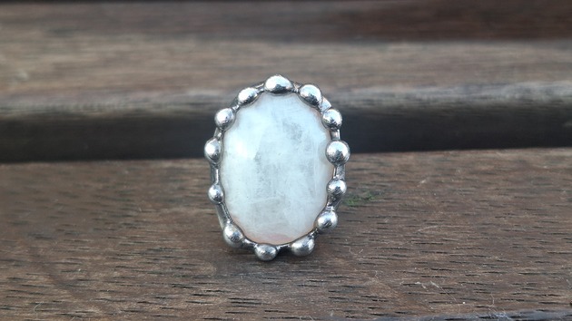 pierścionki - różne Kamień księżycowy - pierścionek regulowany
