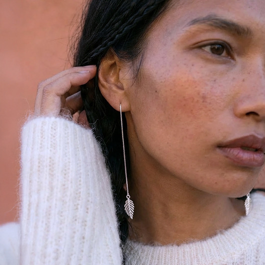 kolczyki srebrne Kolczyki srebrne Listek na wietrze - długie