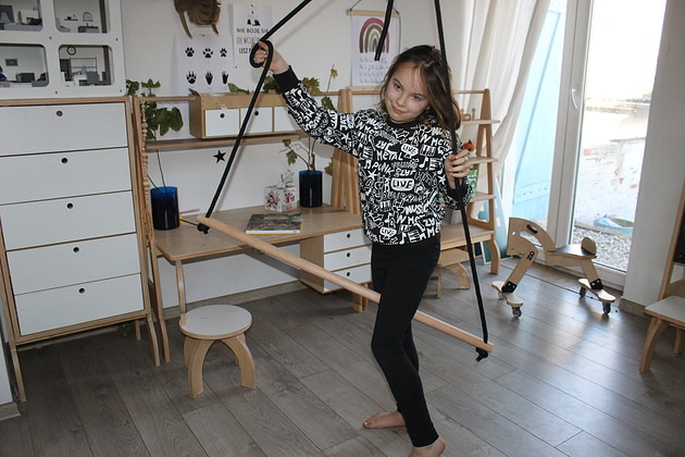akcesoria dziecięce - różne Podwieszany sprzęt gimnastyczny./ trapez