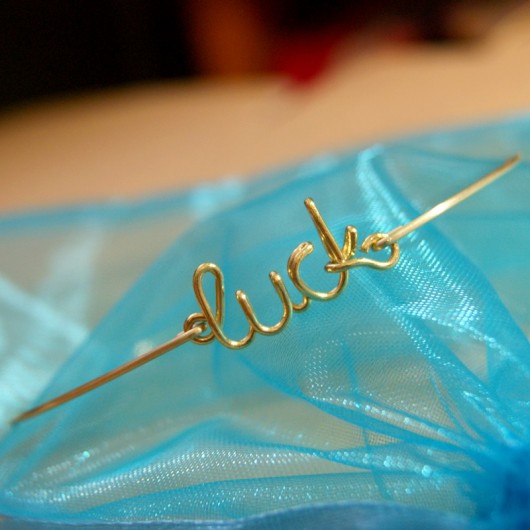 Mini name bangle - napis do 6 znaków SHEandHE