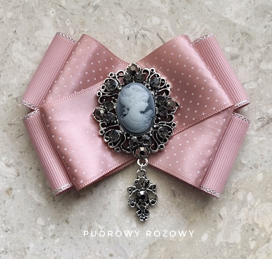 broszki Brosza Kamea Styl Glamour Dama Kameliowa