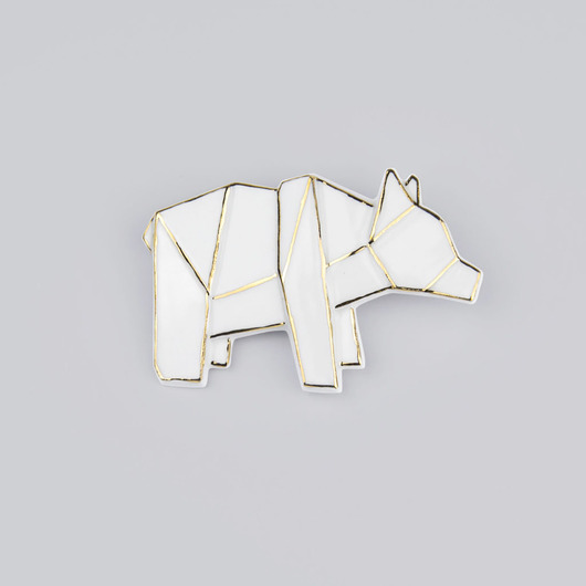 broszki Broszka Porcelanowa Niedźwiedź Biało-Złota