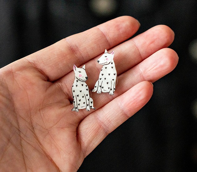 biżuteria dla dzieci Małe sztyfty z bulterierami