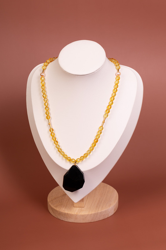 naszyjniki - inne Naszyjnik z bursztynem bałtyckim i perłami