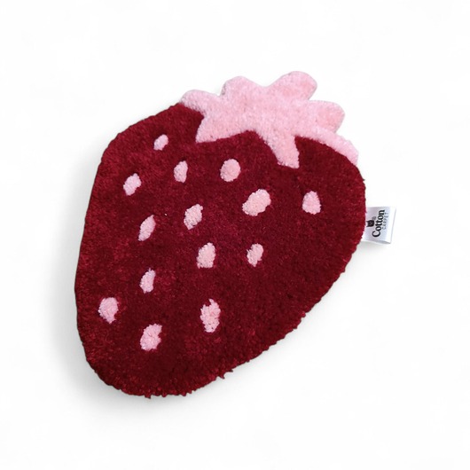 Ozdoby na ścianę Truskawka czerwona, zawieszka na  ścianę  (dywan)