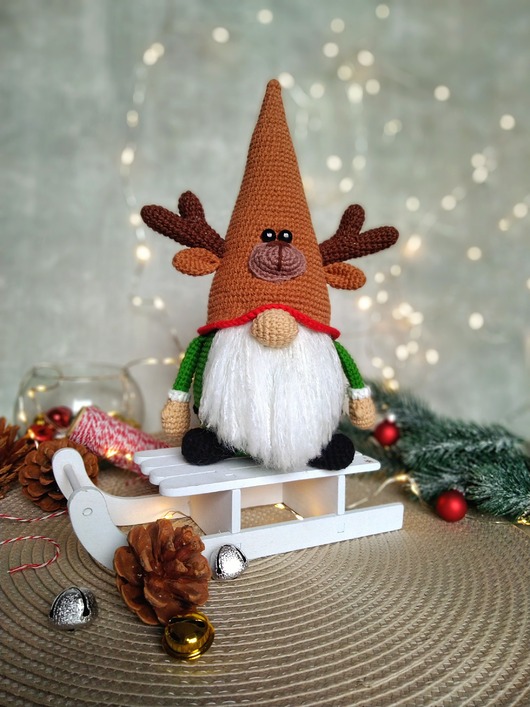 dekoracje świąteczne Skrzat w czapce renifera, Krasnal świąteczny, Skrzat do  dekoracji