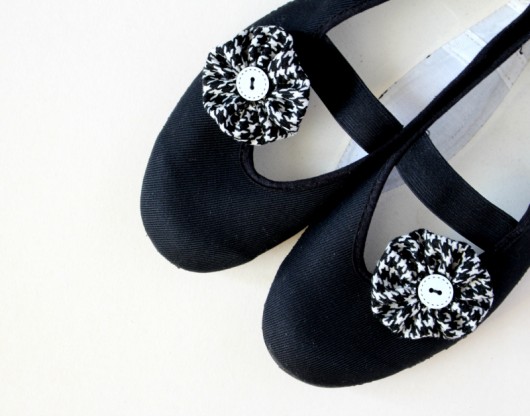 Pepitka (buty+broszki) Czarna Biedronka