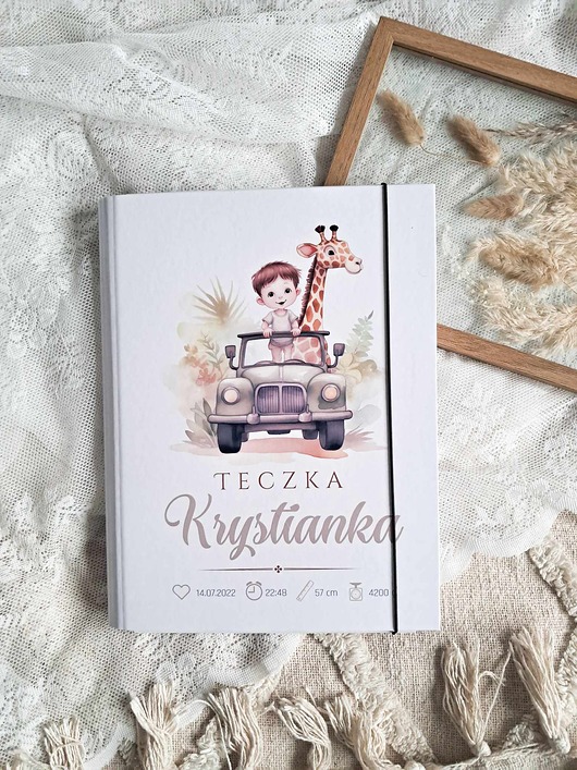 notatniki i albumy TECZKA SAFARI z imieniem, prezent na chrzest, narodziny dla chłopca