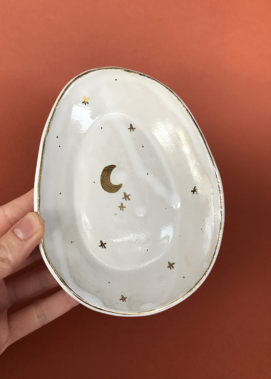 Ceramiczny talerzyk biały ELEMTHEBRAND
