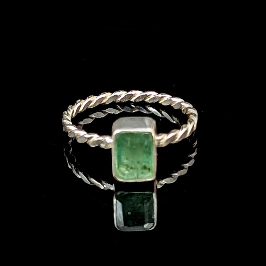 pierścionki srebrne Pierścionek Subtelle- przejrzysty szmaragd